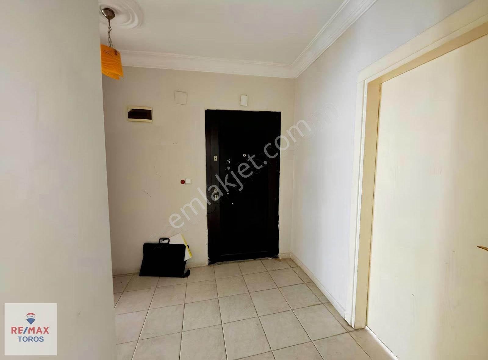 Remax Toros'tan Tece Kayısıkent Sitesi'nde Kiralık 3+1 - Görsel 13