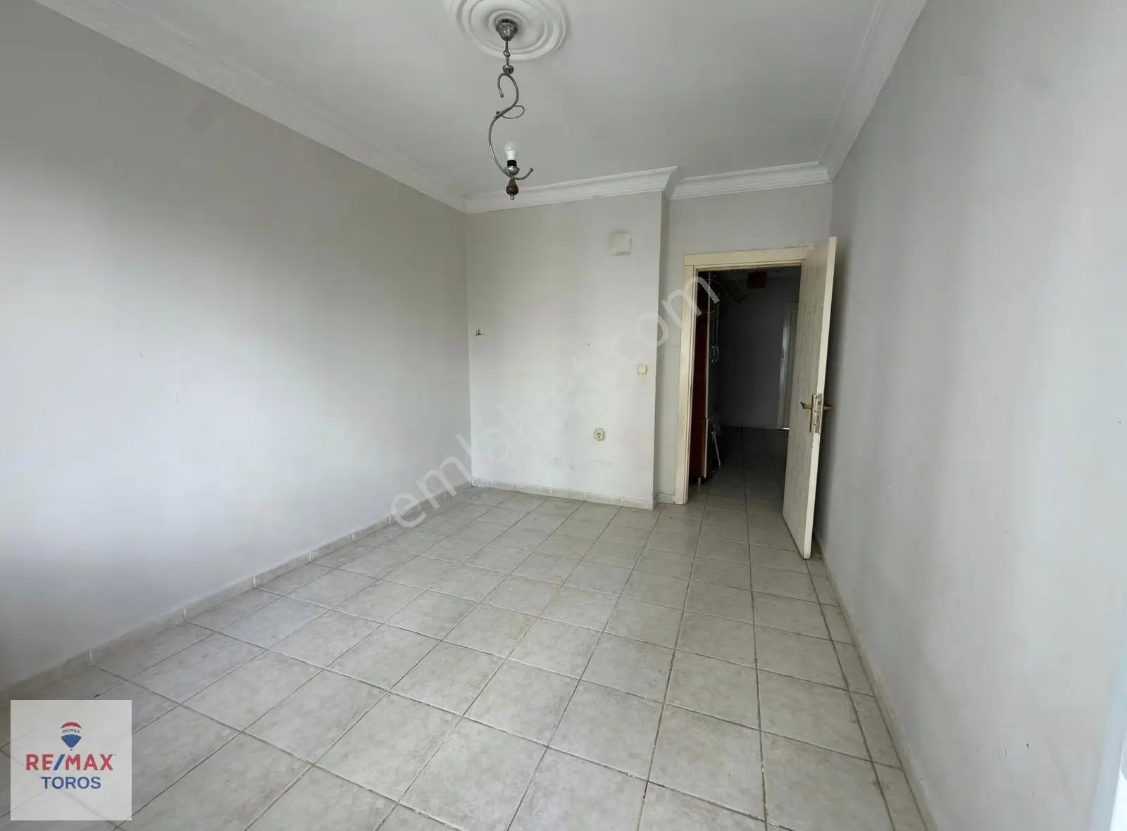 Remax Toros'tan Tece Kayısıkent Sitesi'nde Kiralık 3+1 - Görsel 5