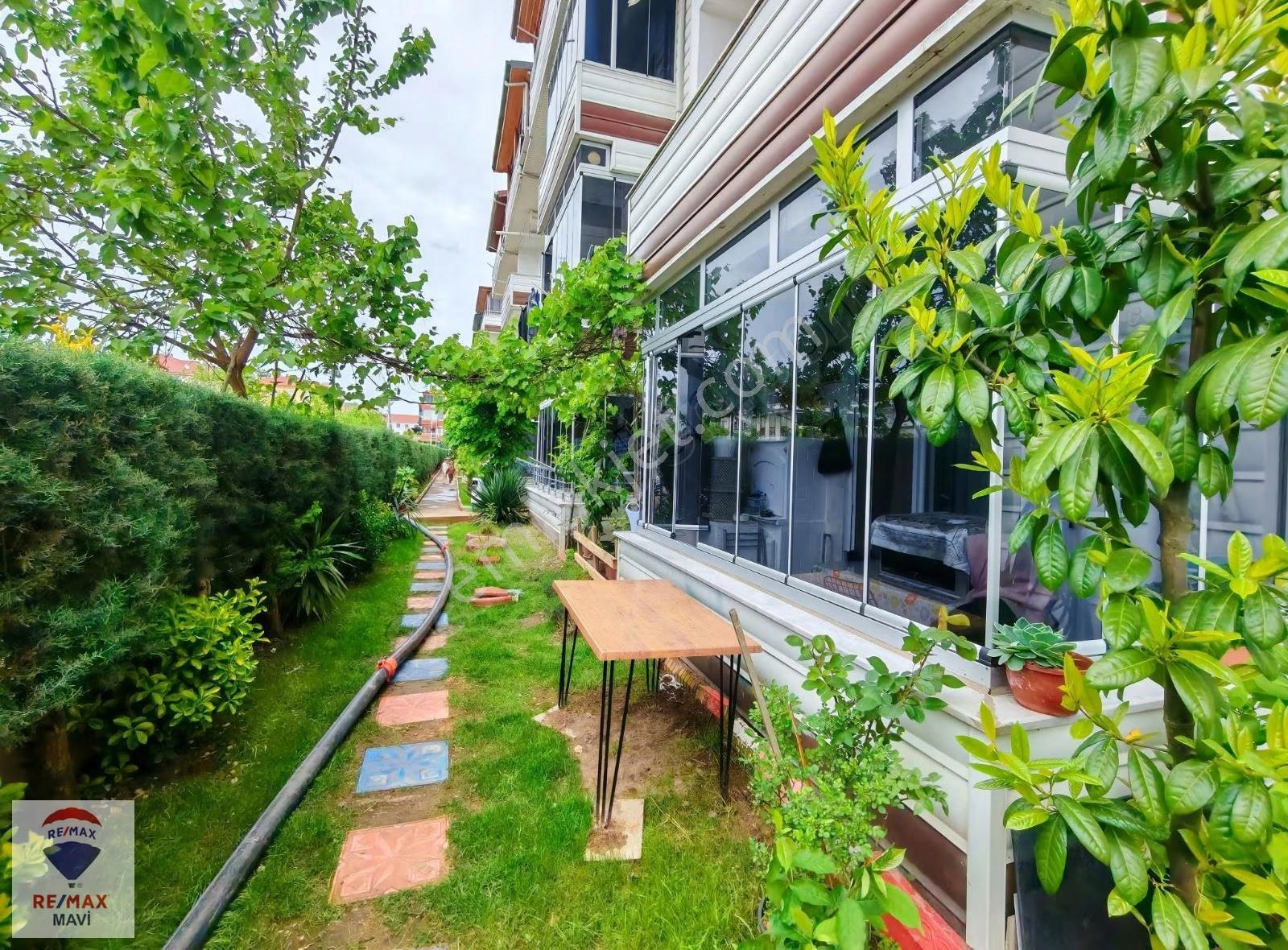 Karasu Gardenya Sitesinde Çift Balkon, Çift Havuz, Denize 250m - Görsel 8