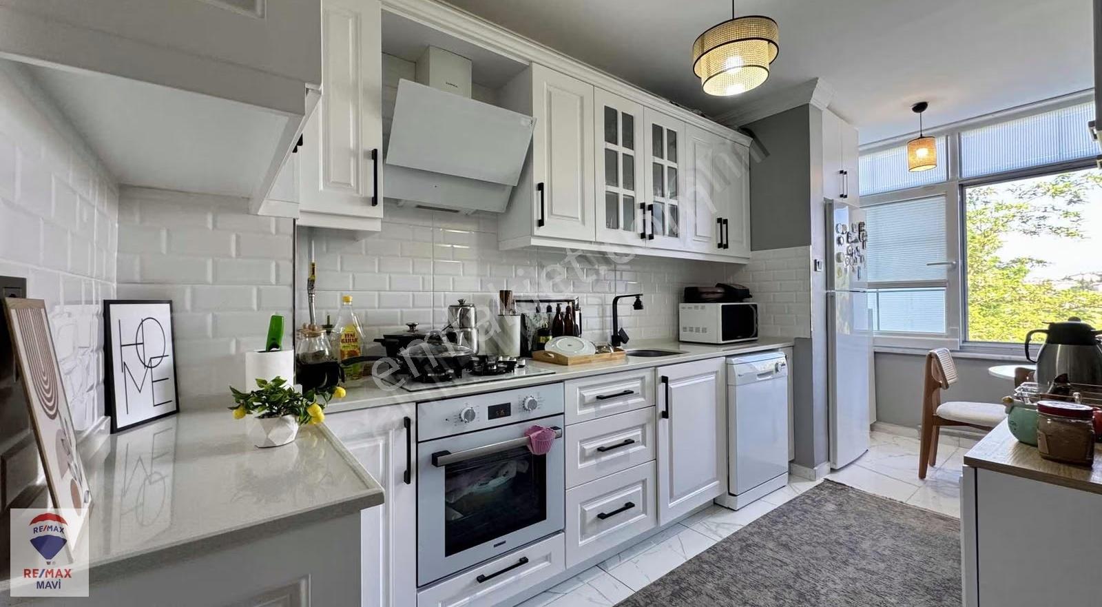 Re/max Moz 2+1 90m² 3. Kat Full Yapılı Subü Adliye Y. Mesafesi