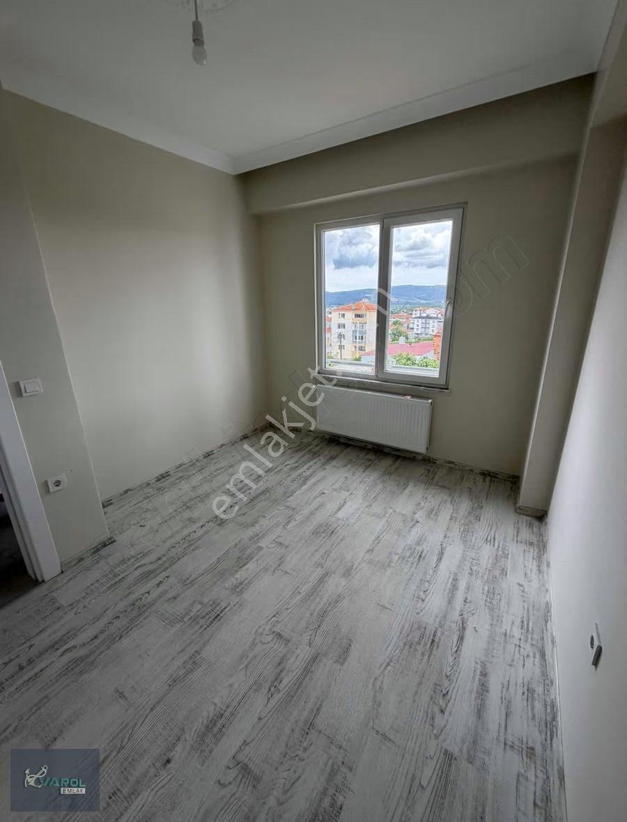 Teras Kafe Yakını Oturuma Hazır İskanlı 2+1 Satılık Daire - Görsel 24