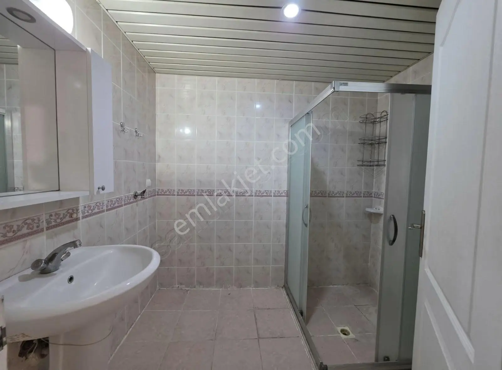 Bursa Emlak Alem-i Toki 1 Etapta Göl Manzaralı 2+1 Kiralık Daire - Görsel 3