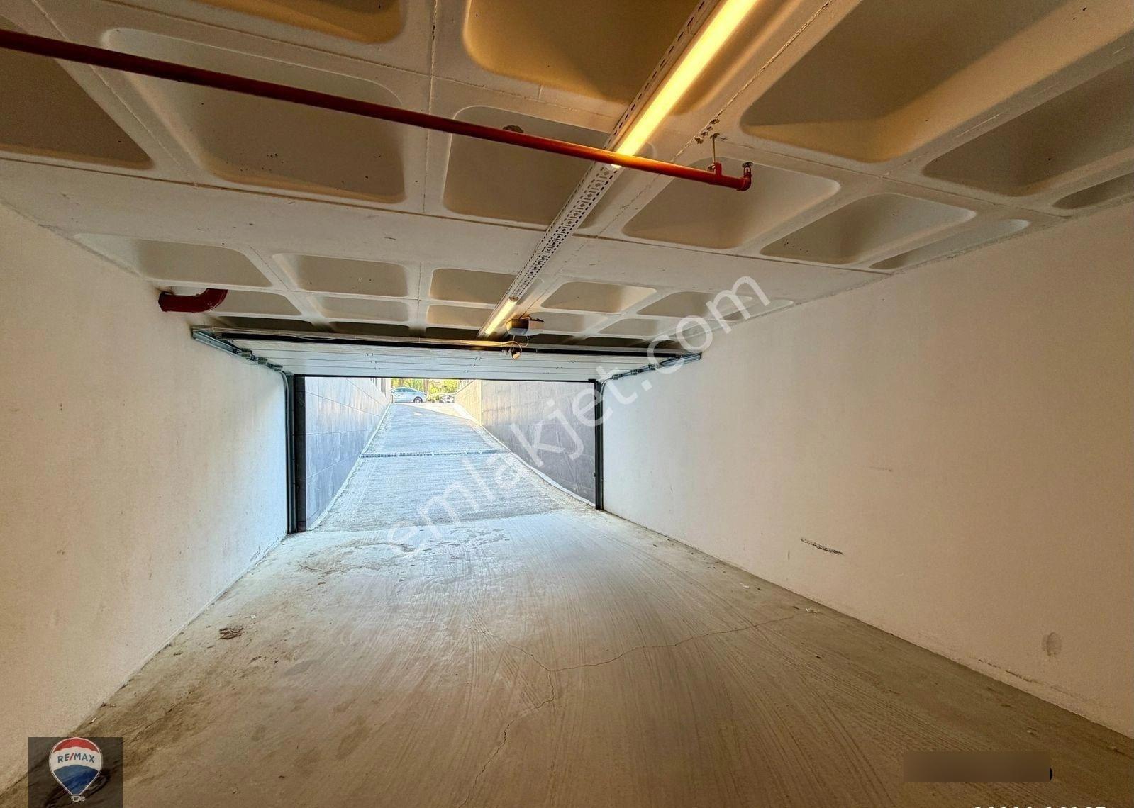 Kuşadası Merkez Ana Cadde Üzerınde 42 M² Kıralık Ofıs - Görsel 17