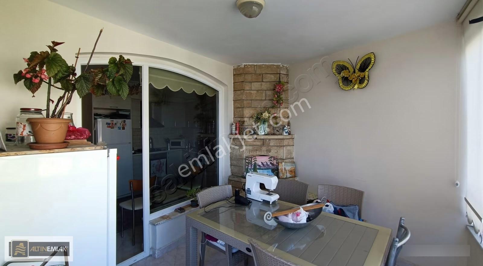 Cumhuriyet Mahallesinde 3+1, 145 M2 Denize Sıfır Yalı Dairesi - Görsel 14