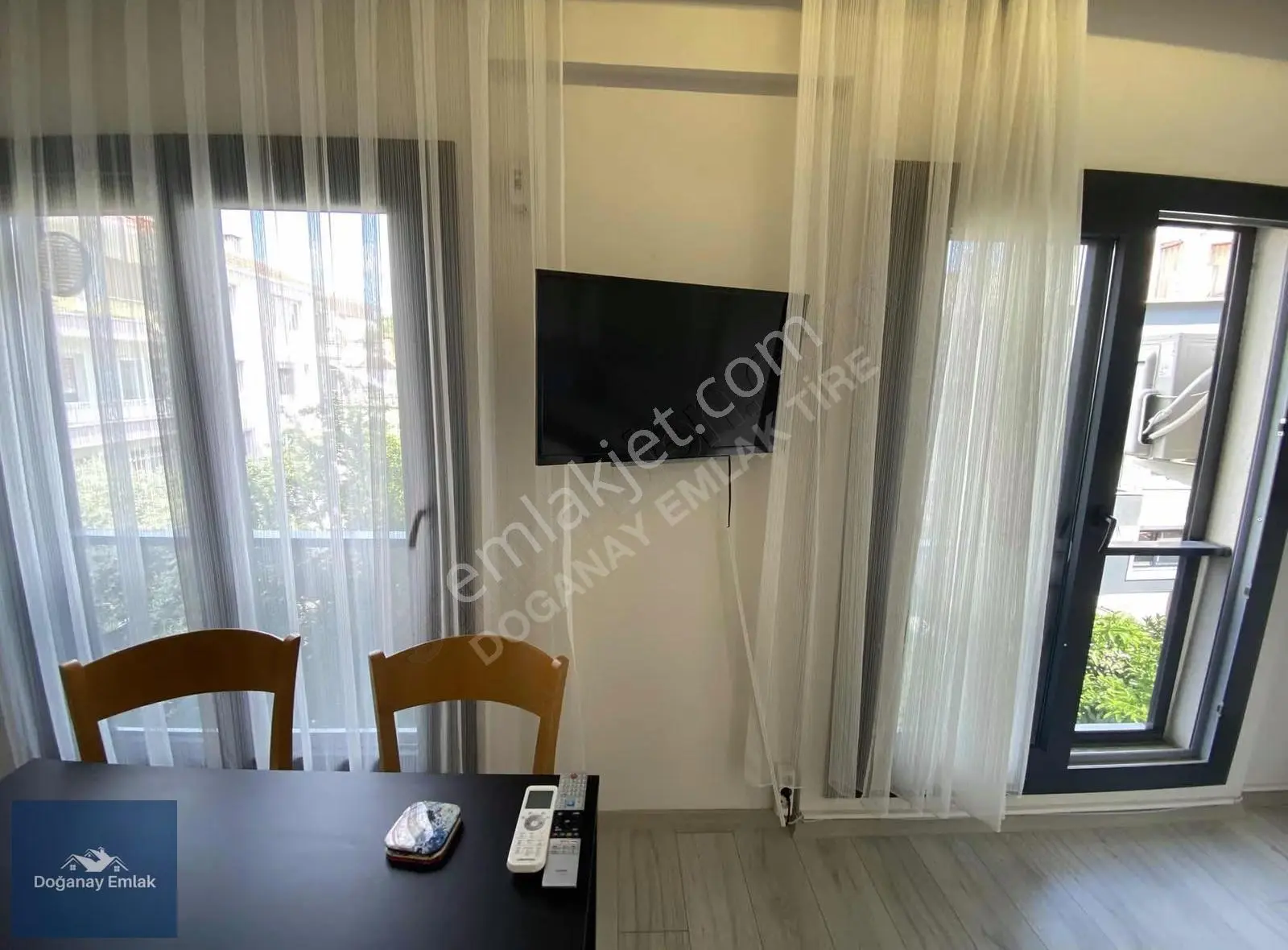 Tire Şehir Merkezinde Kiralık 1+1 Ara Kat Daire Boş Daire - Görsel 4