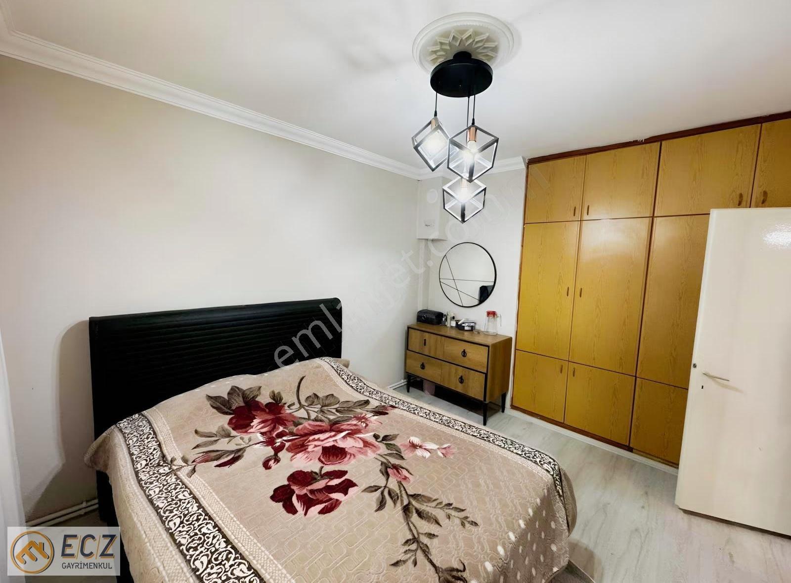 Ecz Gayrimenkul Den Satılık 3+1 Yenilenmiş Daire Hacıbey Mah. - Görsel 22