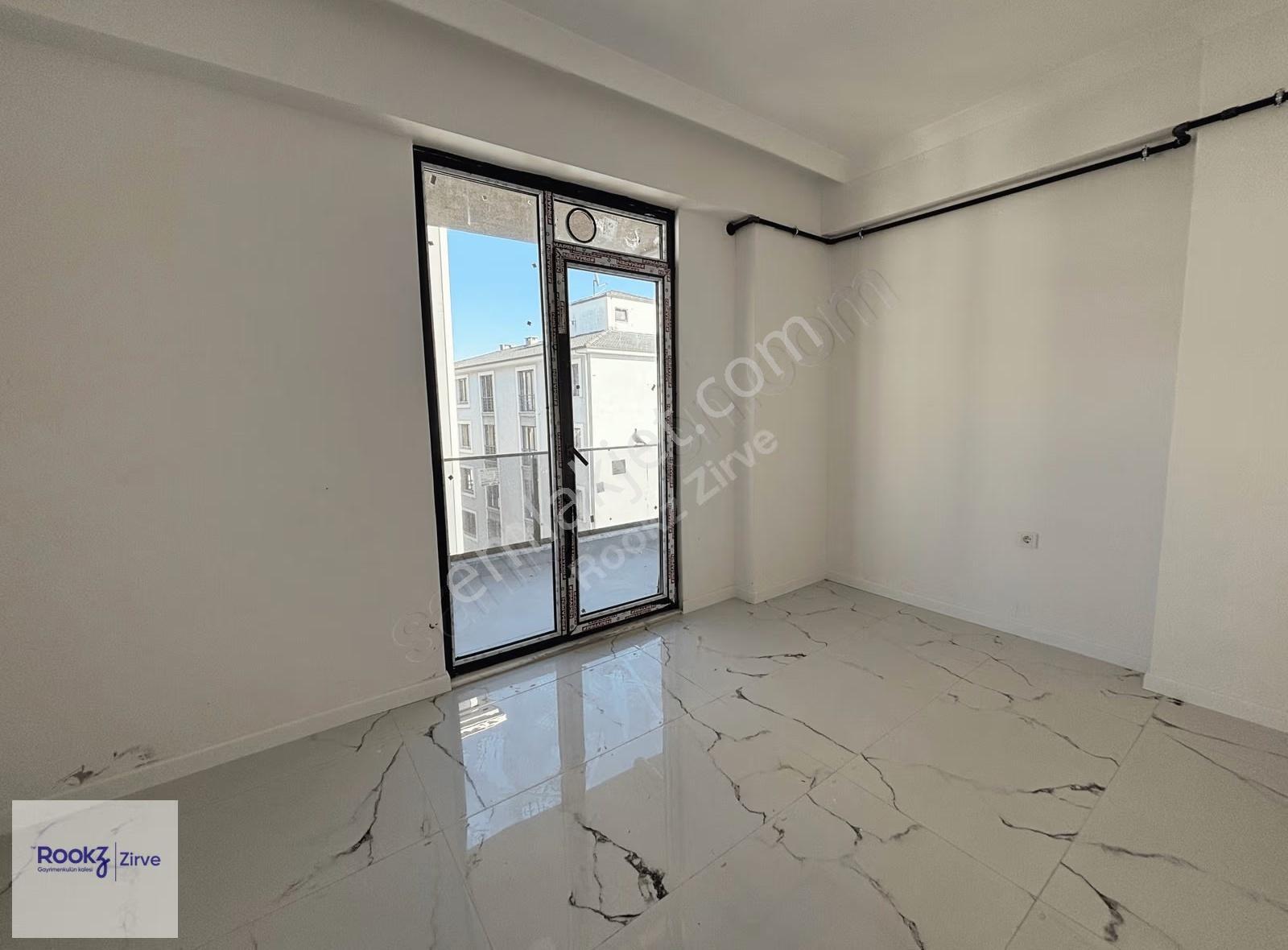 Yalova Çiftlikköyde Ara Kat,oturuma Hazır Satılık 1+1 Daire - Görsel 4