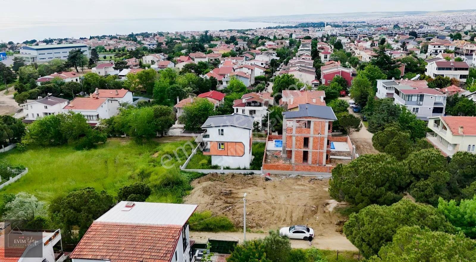 Deniz Kenarı Köşe Başı Müstakil Arsa: %20 İmar,3kat Villa İmarlı - Görsel 6
