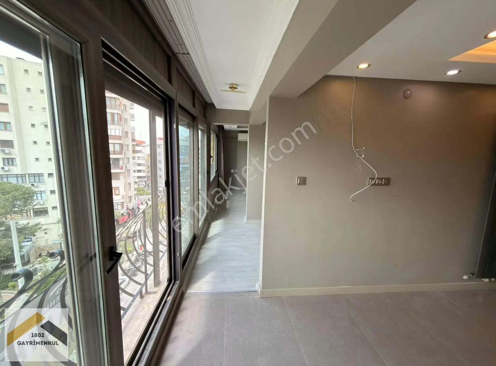 Manisa İzmir Caddesinde Tarzan Bulvarında 3+1 Kiralık Ofis - Görsel 5