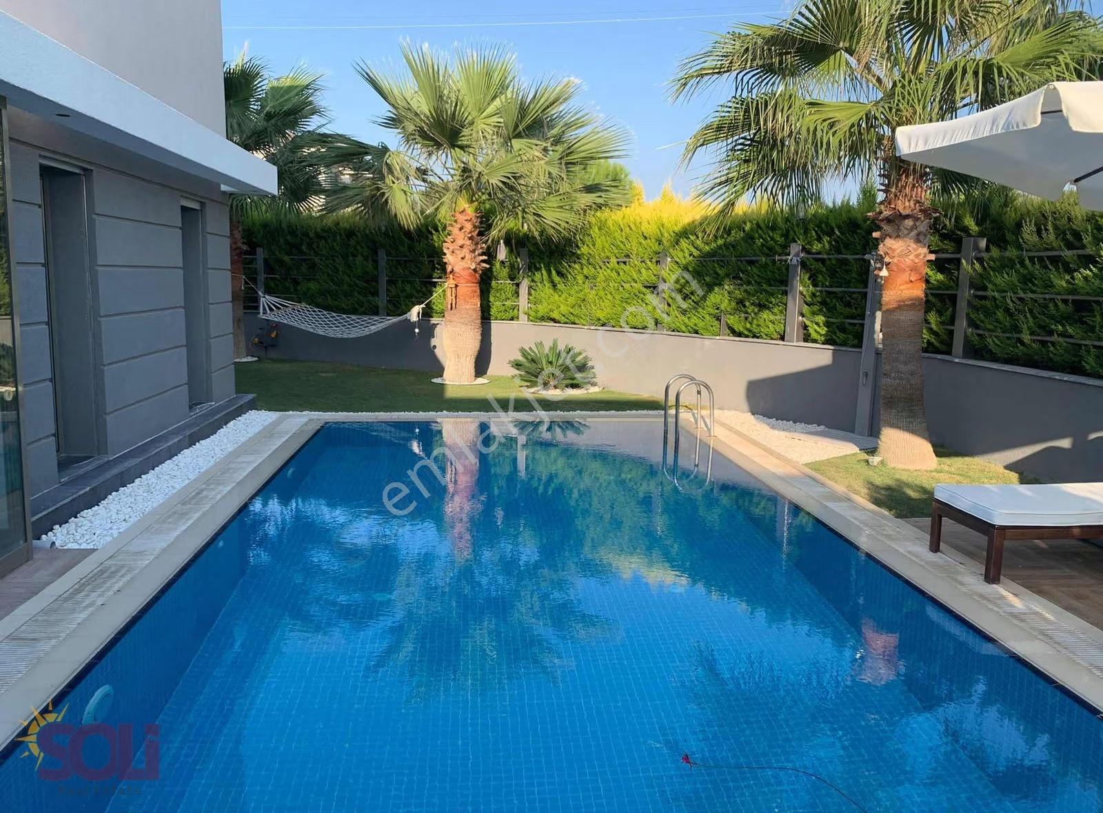 Soli- Çeşme Şifne Kaya Port Site Kiralık Özel Havuzlu 3+1 Villa - Görsel 23