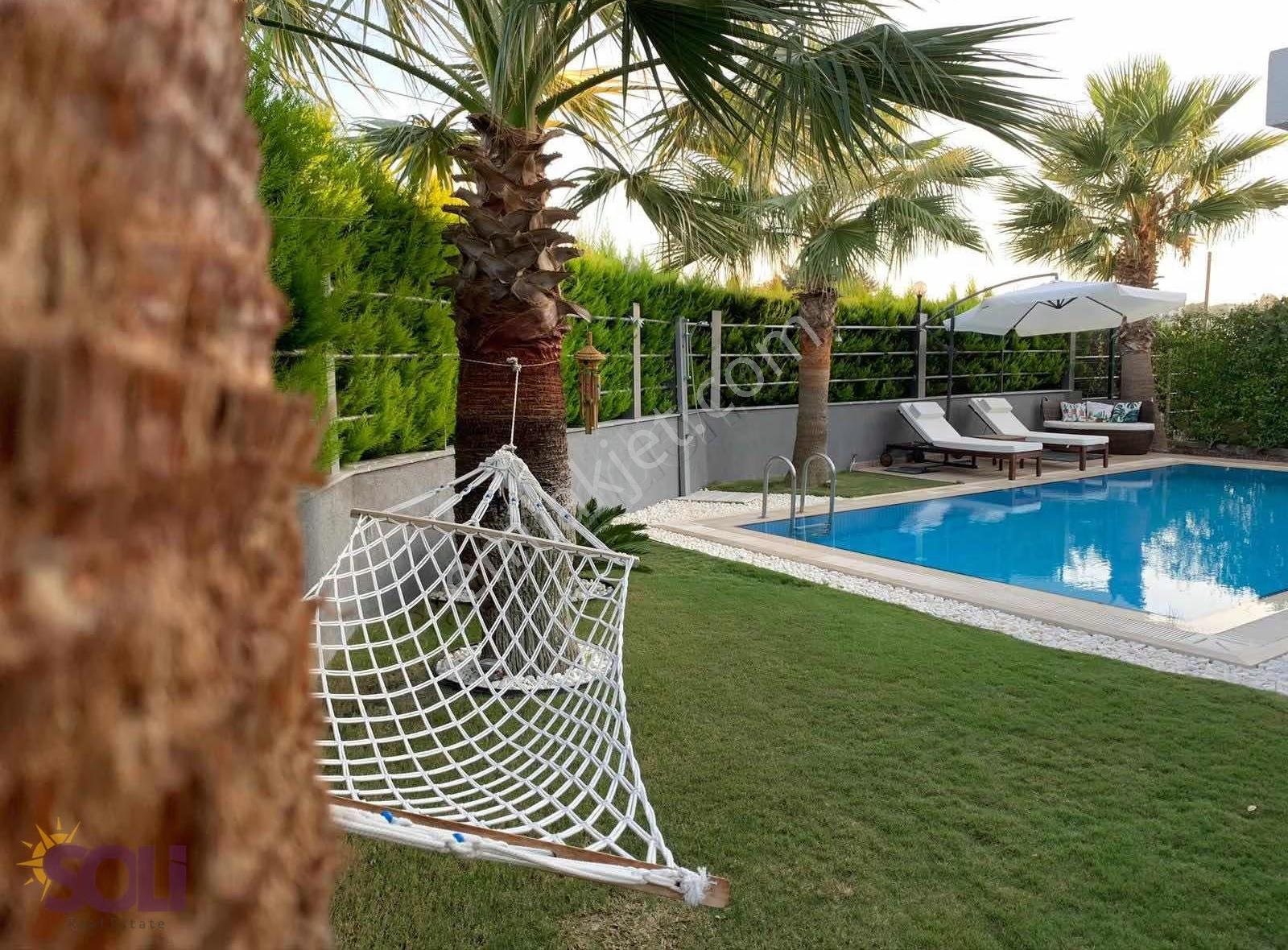 Soli- Çeşme Şifne Kaya Port Site Kiralık Özel Havuzlu 3+1 Villa - Görsel 34