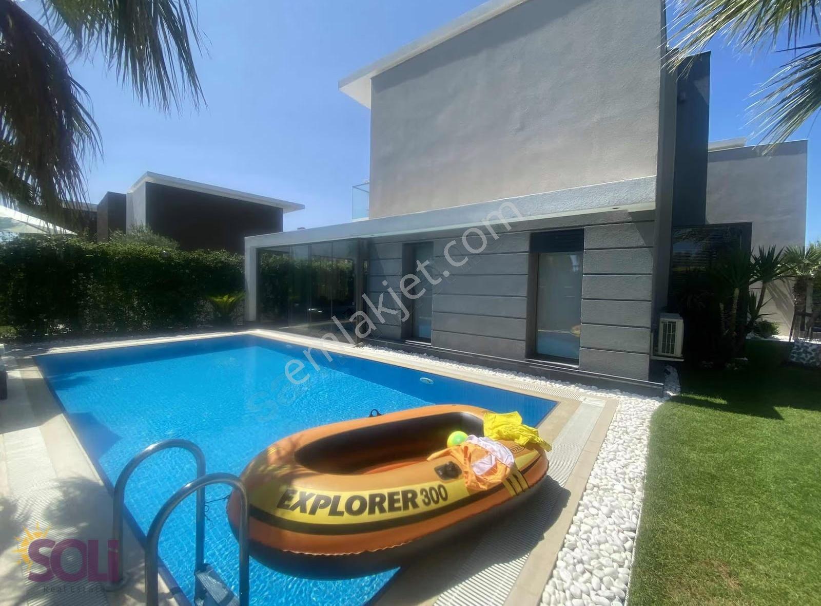 Soli- Çeşme Şifne Kaya Port Site Kiralık Özel Havuzlu 3+1 Villa - Görsel 19