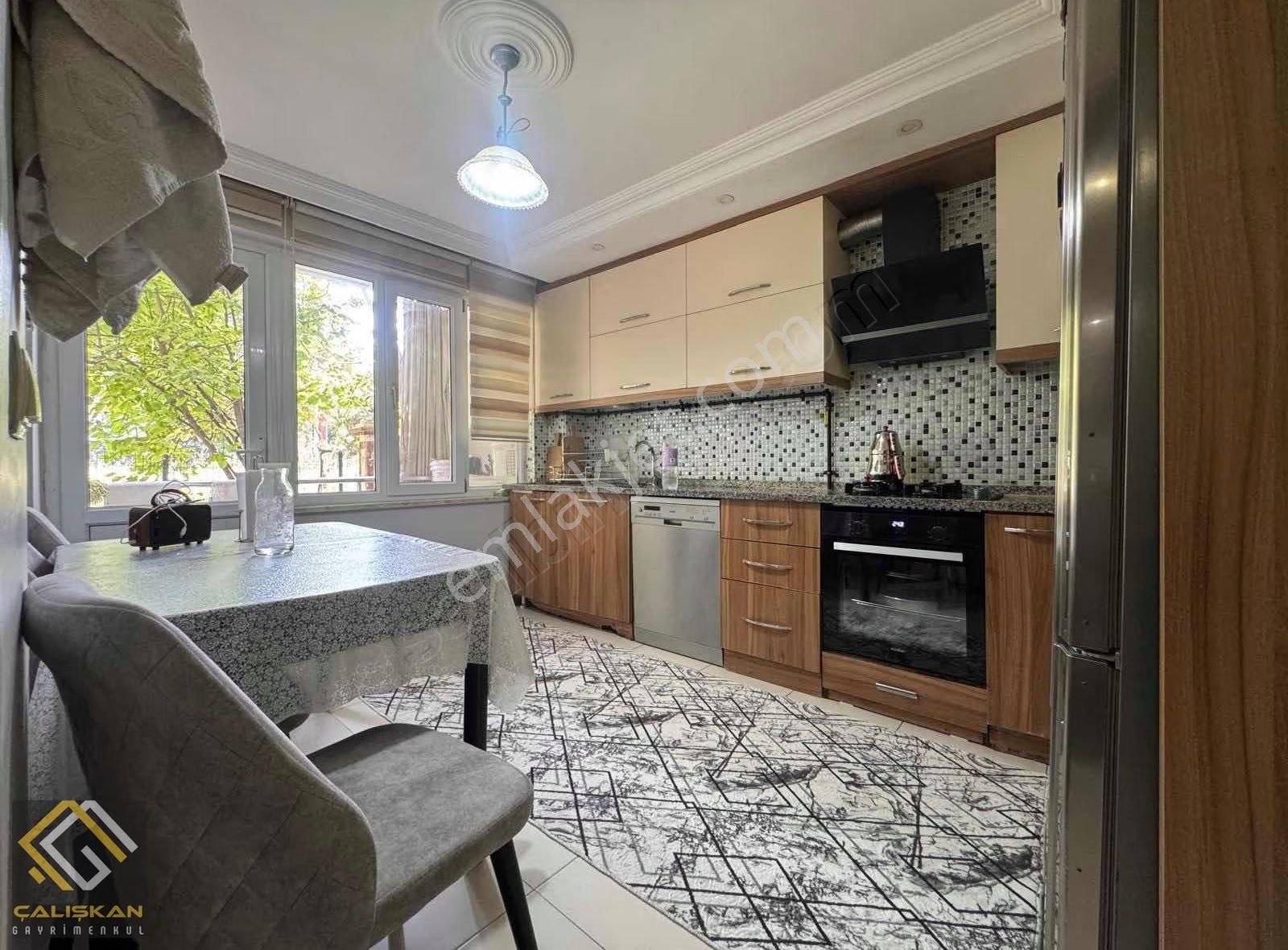 3 Aile Yaşamına Uygun | Bahçeli | Otoparklı Müstakil Villa - Görsel 7