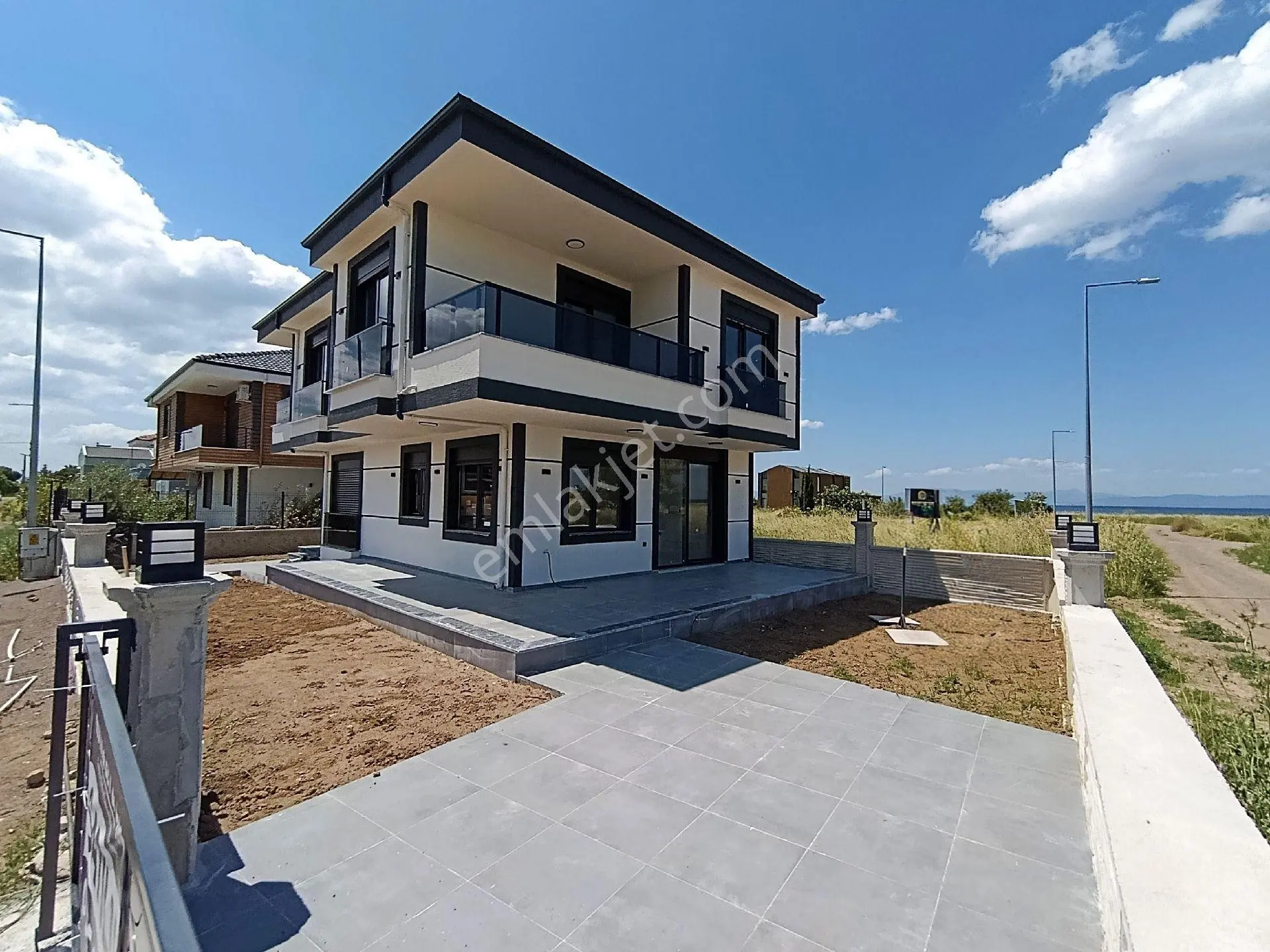 Taş Emlak'tan Deniz Manzaralı Sıfır Villa - Görsel 4