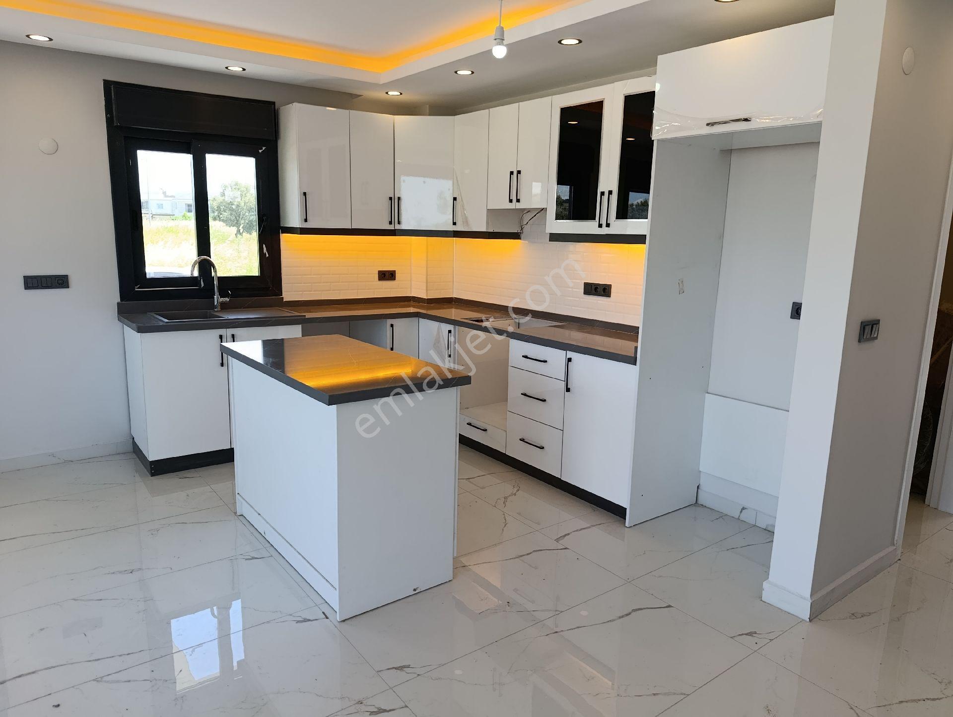 Taş Emlak'tan Deniz Manzaralı Sıfır Villa - Görsel 10