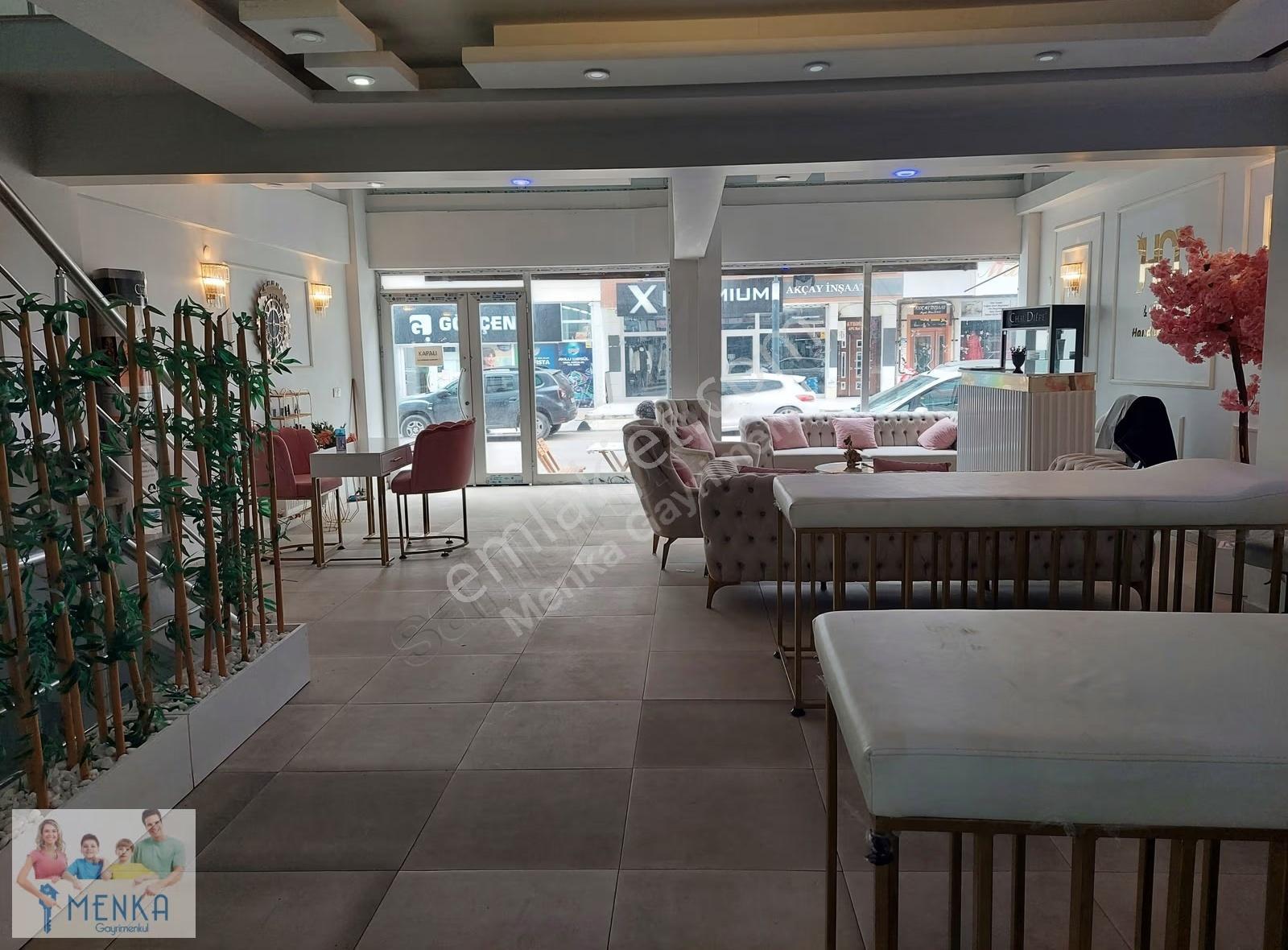 Manisa Atatürk Mah.330 M2 Batarkatlı Bodrumlu Kiralık Dükkan - Görsel 13