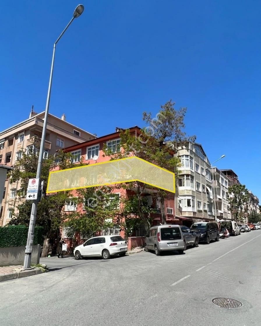 Küçükçekmece Cumhuriyet Mah Merkezde 2+1 Geniş Satılık Daire - Görsel 15