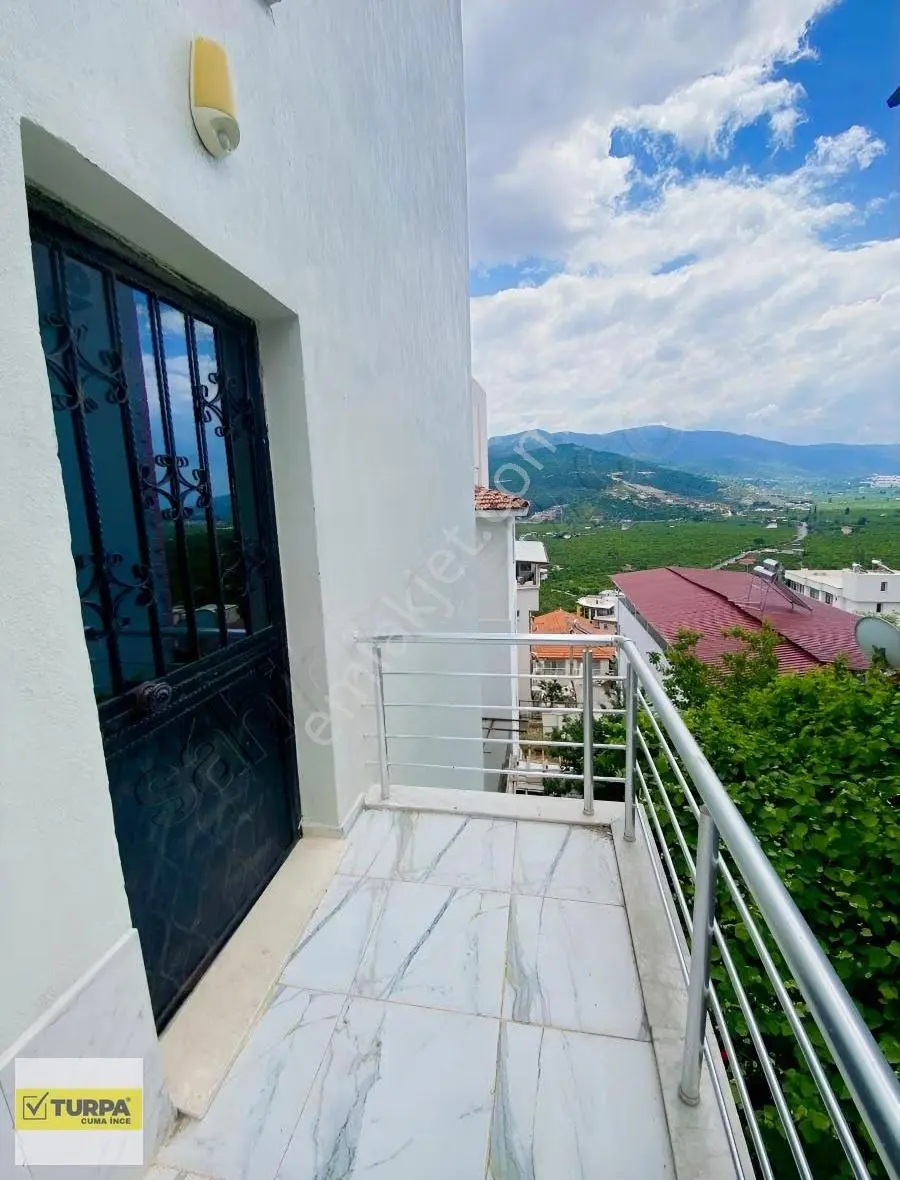 Mandlaina Diyarı Gümüldür'de 2+1 Satılık Daire