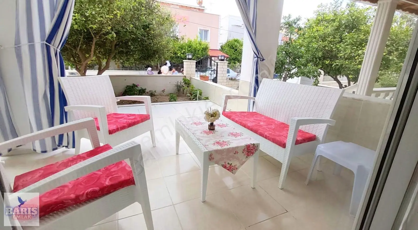 Mordoğan Ardıç'da Full Eşyalı Triplex Satılık Villa - Görsel 3