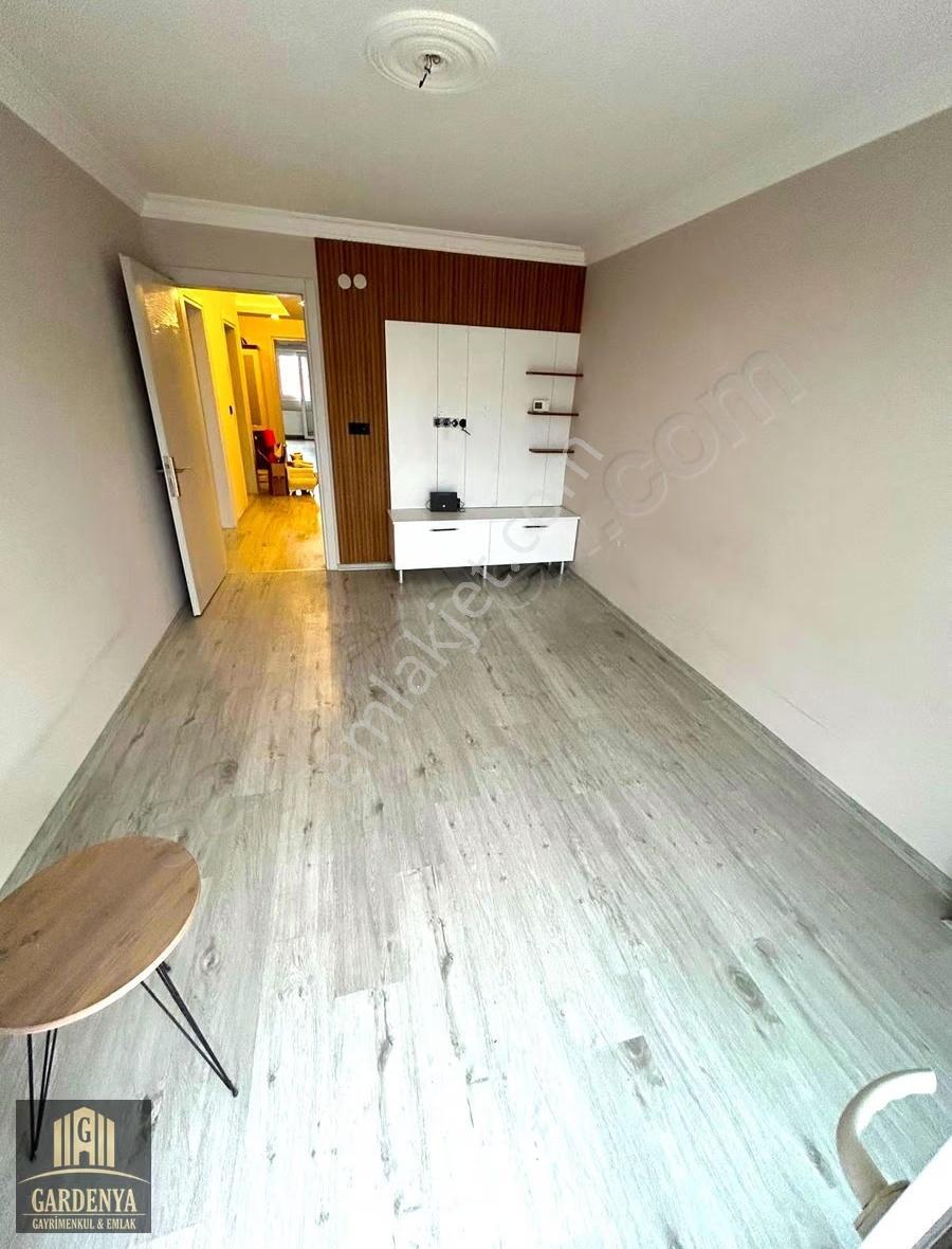 Çarşı Merkezde Geniş Daire - Görsel 8