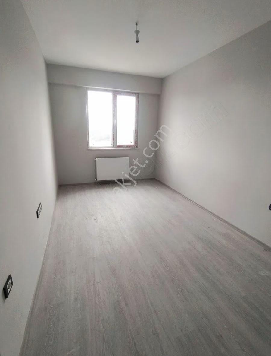 Yeni Hastaneye Yakın Deniz Manzaralı Daire - Görsel 9