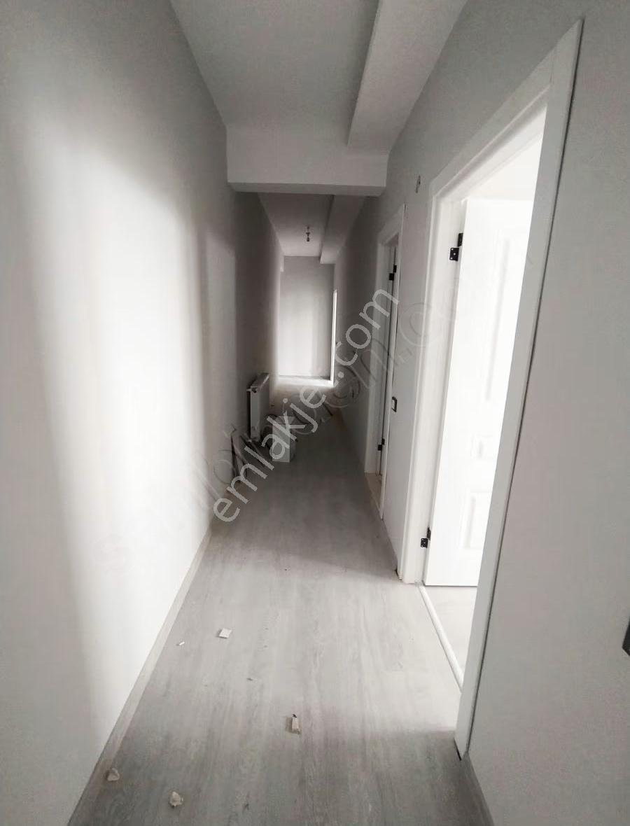 Yeni Hastaneye Yakın Deniz Manzaralı Daire - Görsel 2