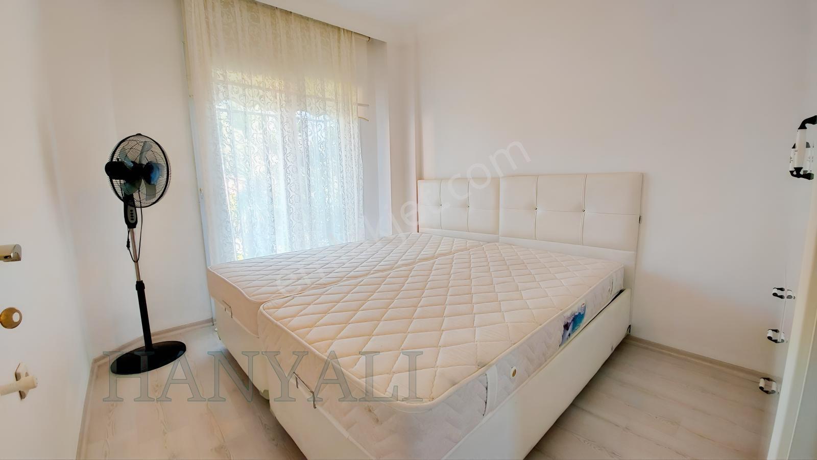 Sarımsaklıda Havuzlu Sitede Köşe Konumlu 3+1 Dubleks Villa - Görsel 32