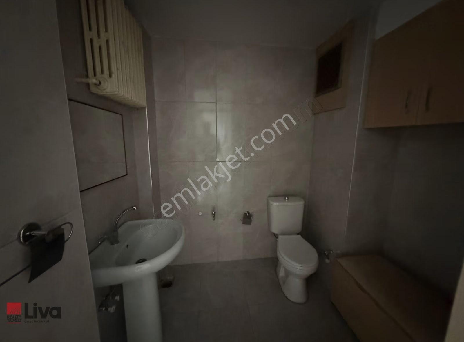 Çarşı Merkezde Kiralık Ofis - Görsel 7