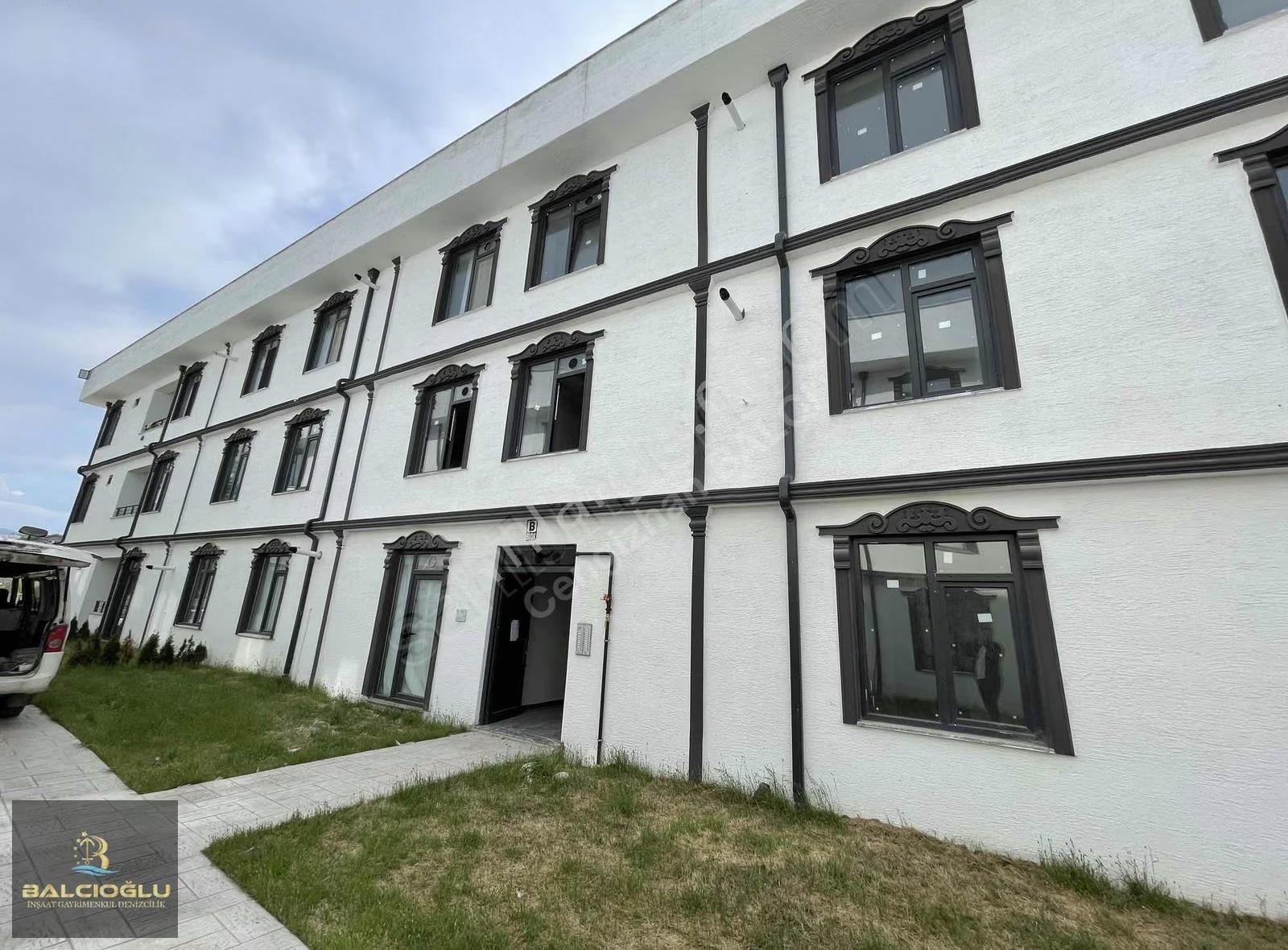 Balcıoğlundan Yayla Mahallesinde Havuzlu Site İçinde 1+1 Daire - Görsel 24