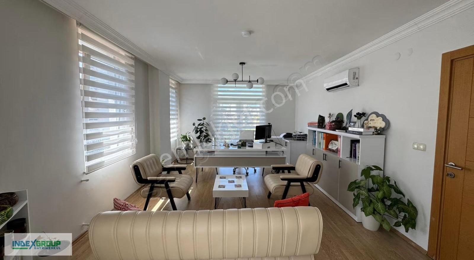 Antalya'nın Seçkin Bölgesinde Devren Kiralık Ofis - Görsel 2