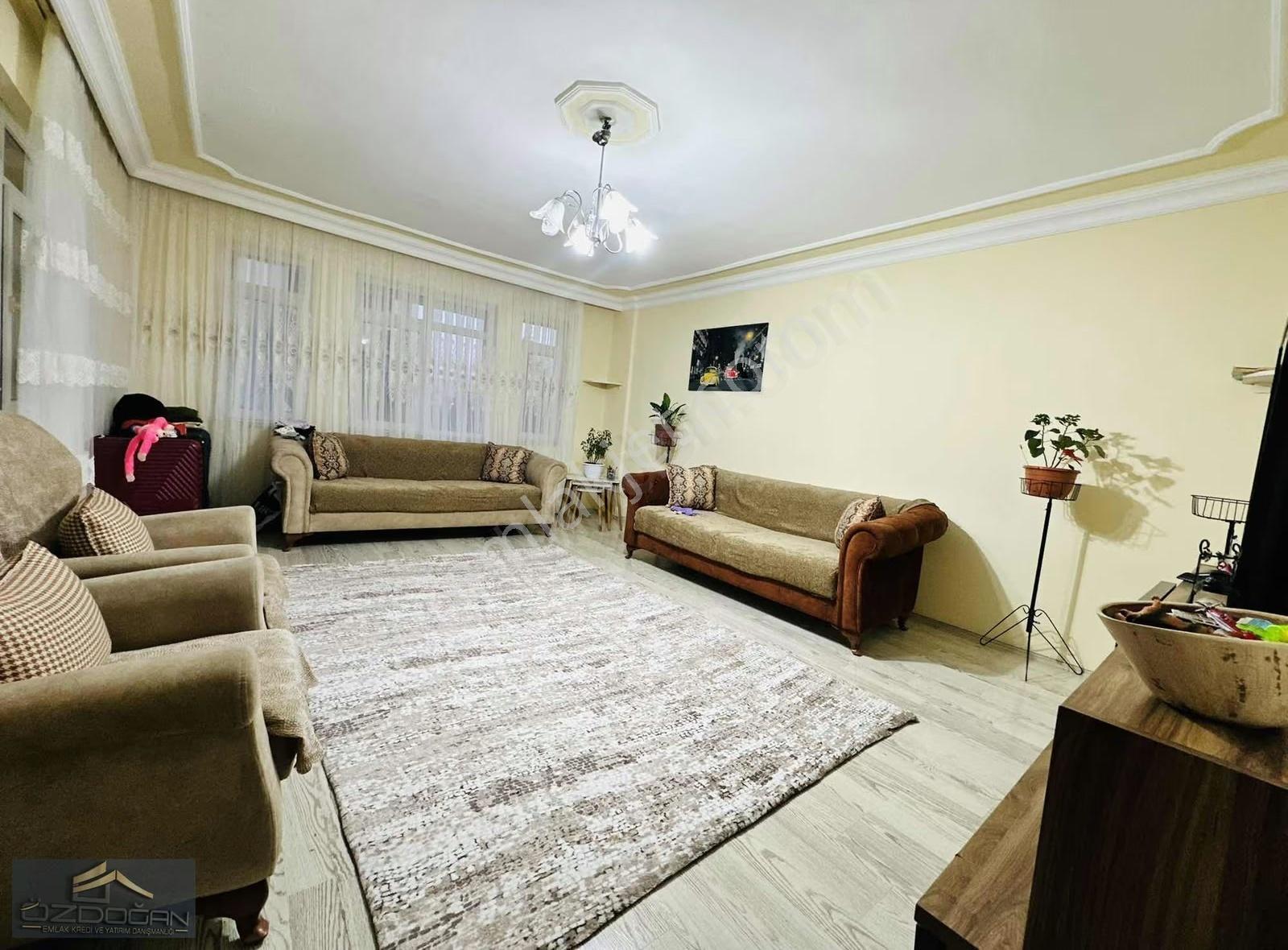 Özdoğan Emlaktan Fevzi Çakmakta 3+1 140m2 Site İçi Kelepir Daire - Görsel 13