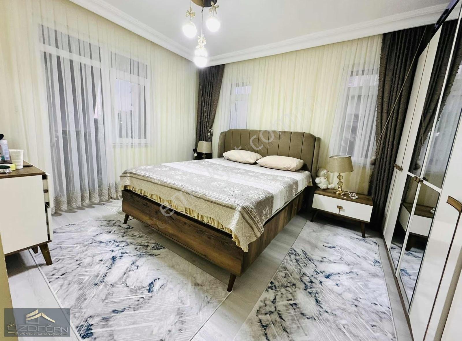 Özdoğan Emlaktan Fevzi Çakmakta 3+1 140m2 Site İçi Kelepir Daire - Görsel 23