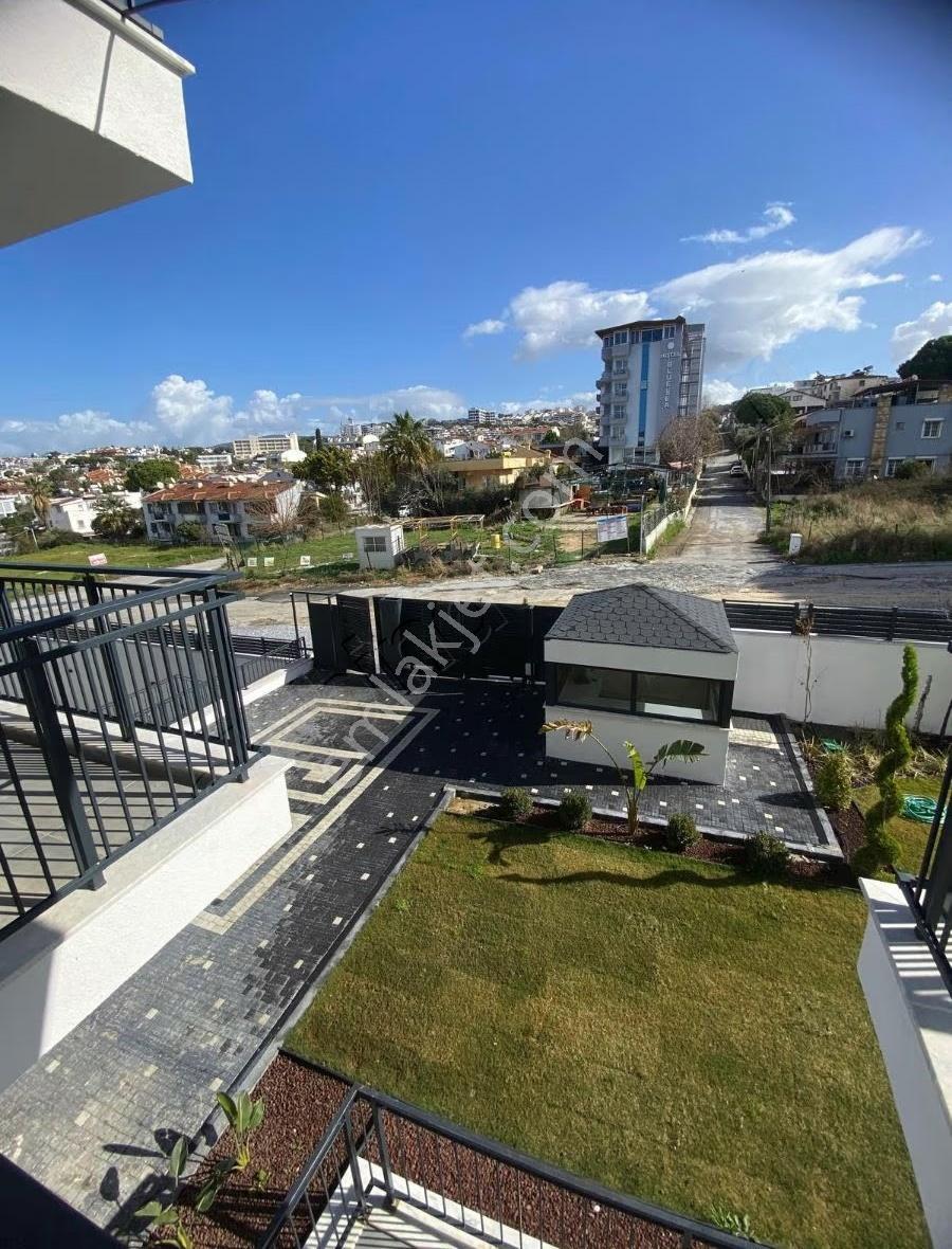Kuşadası Kadınlardenizinde Denize 50 Mt 3+1 Satılık Bahçe Dublex - Görsel 27