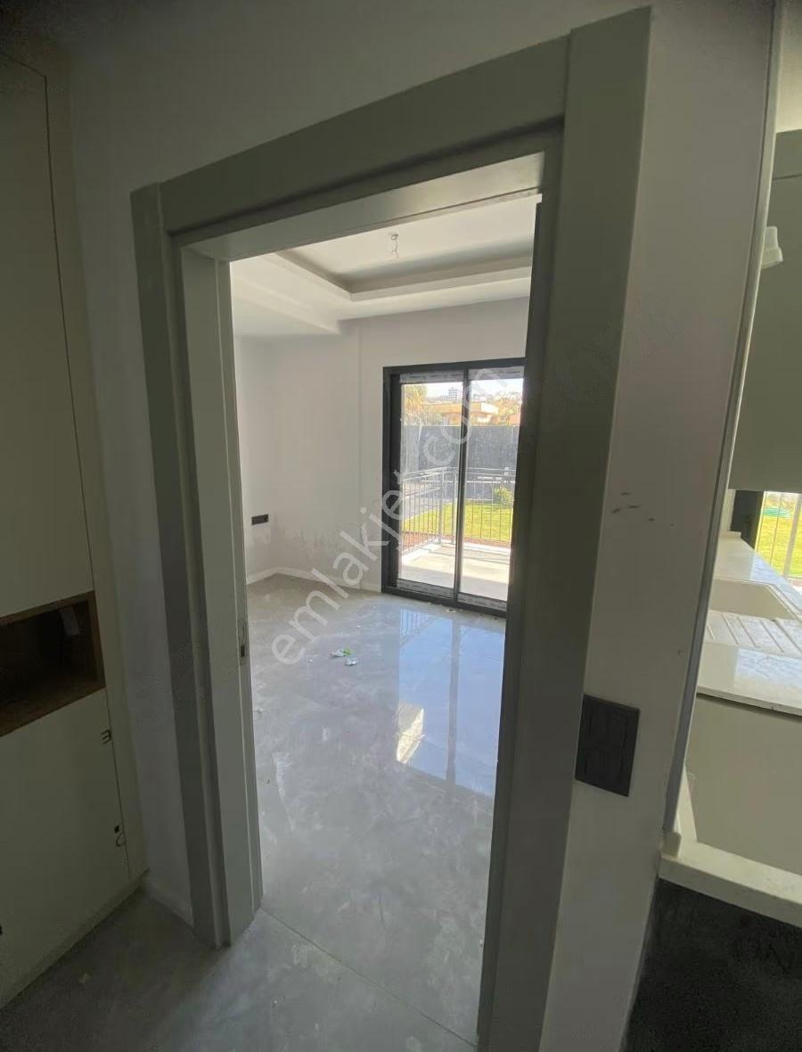 Kuşadası Kadınlardenizinde Denize 50 Mt 3+1 Satılık Bahçe Dublex - Görsel 11