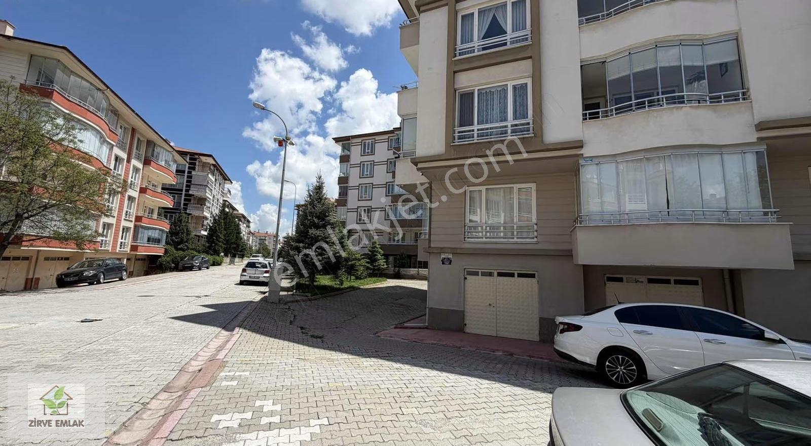 Zirve Emlak Kiralıyorr Yarenler 3+1 180m2 4.kat Asansörlü Daire - Görsel 35
