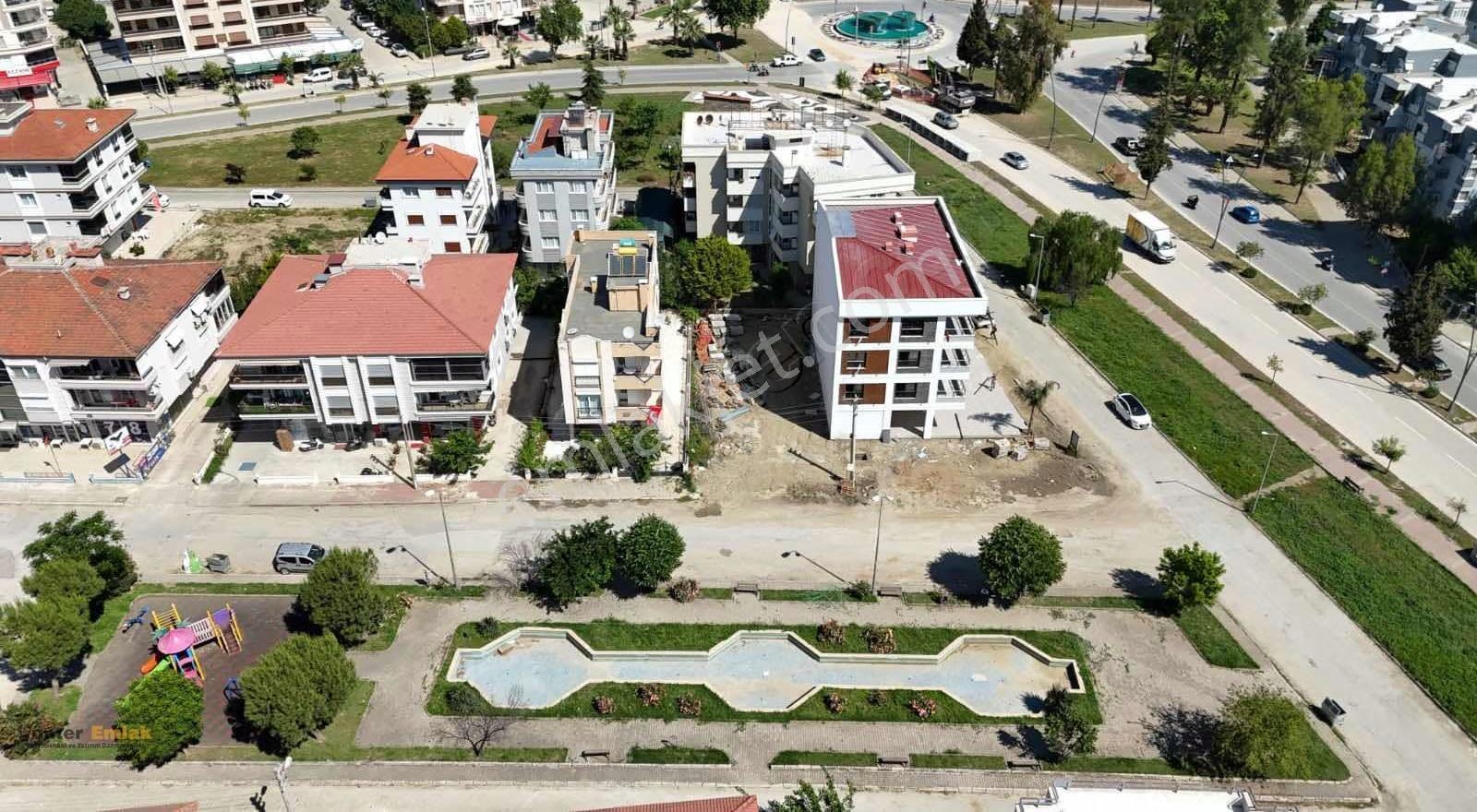 Yönter Emlaktan Şehir Merkezinde Konut İmarlı Arsa - Görsel 3