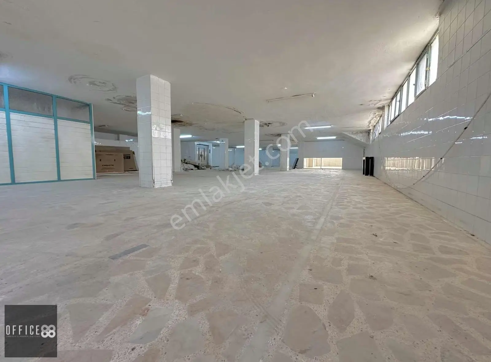 Çamdibinde Kiralık Depo-merkezi Konum