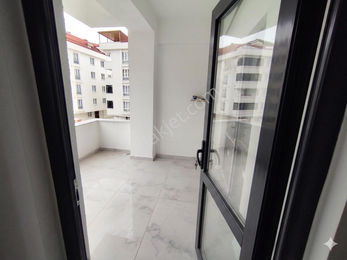 Remaxland'den İstasyon Mah. Havuzlu Site İçerisinde 3+1 Kiralık - Görsel 9