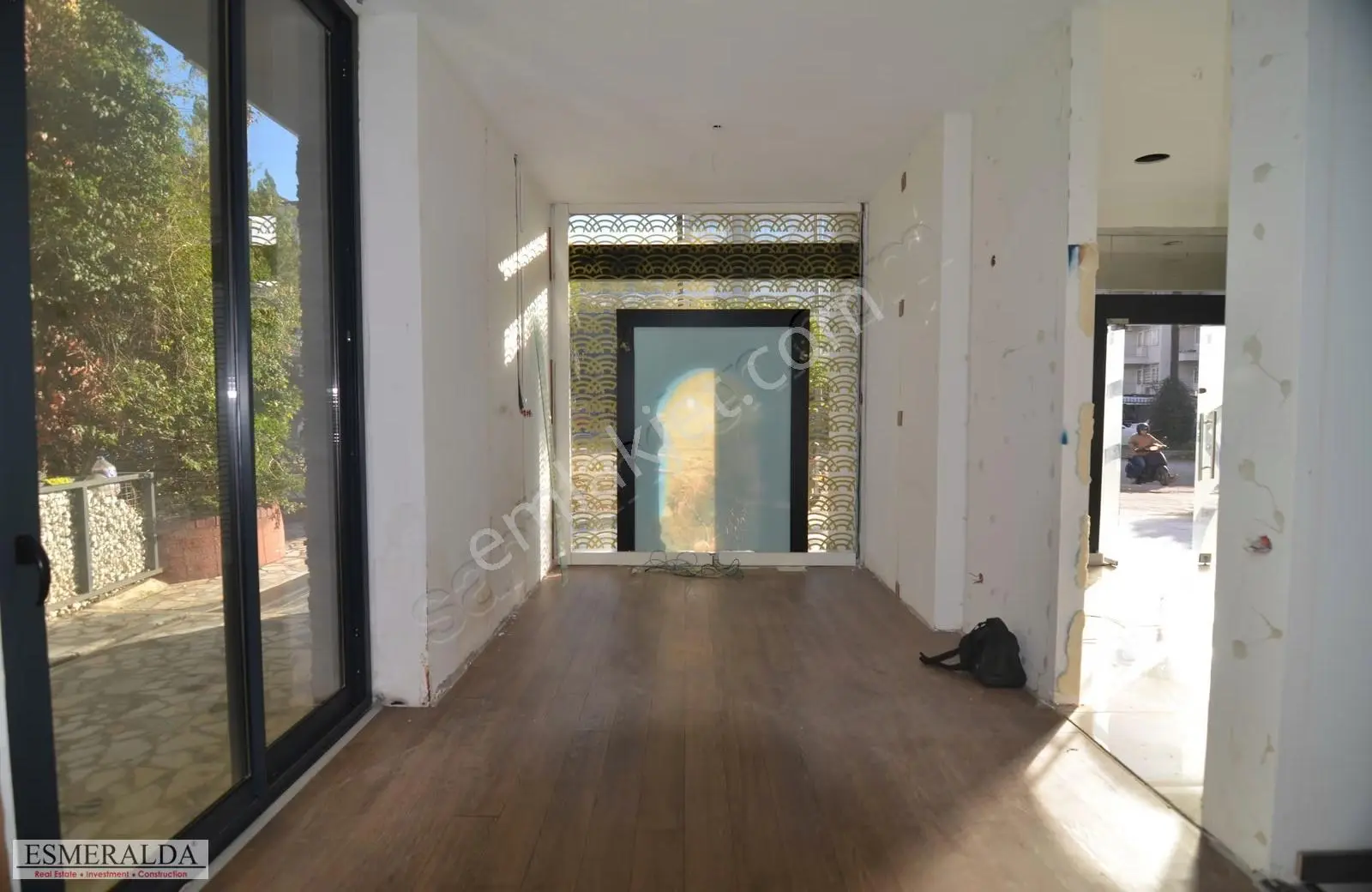 Alanya Atatürk Caddesinde 375 M2 Kiralık Dükkan