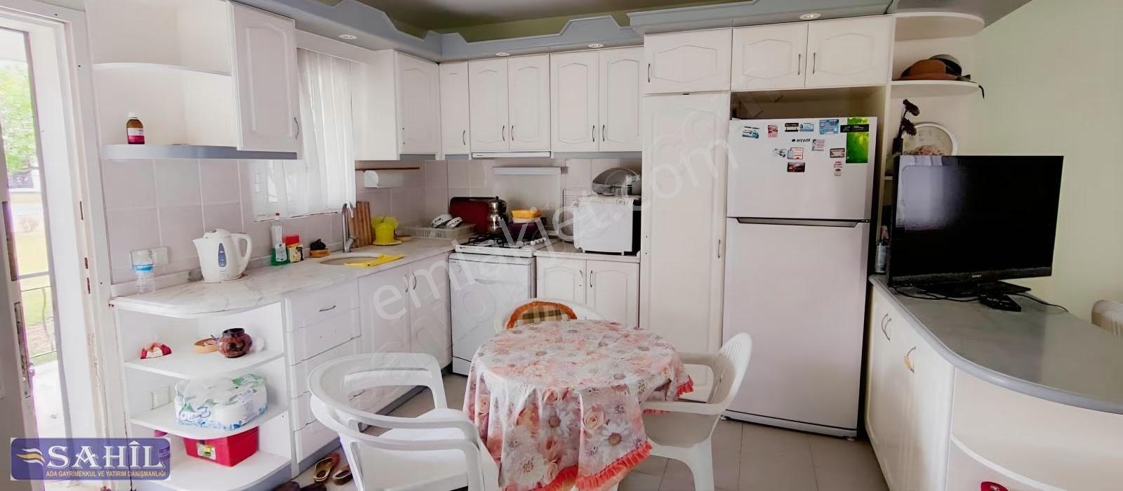 Kuşadası Davutlar Sahilinde Kiralık Eşyalı 4+1 Villa - Görsel 15