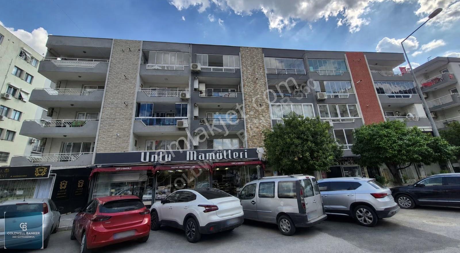 Karşıyaka Bahçelievler'de 3+1 Satılık Daire
