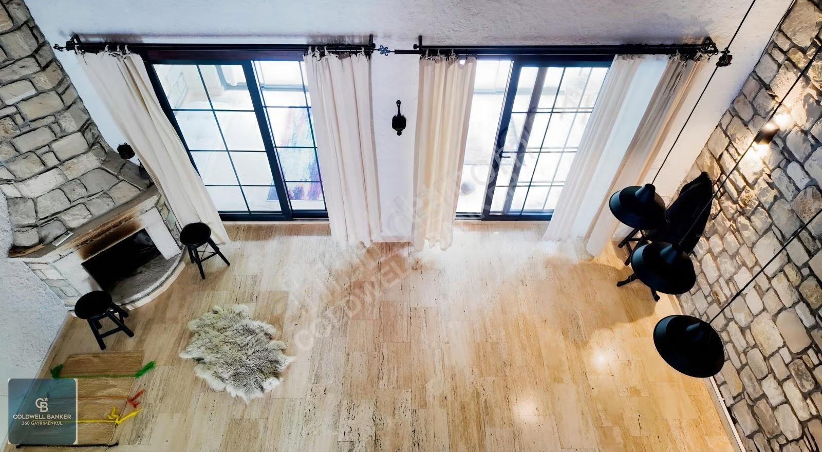 Urla Yağcılar Da Site İçinde Bahçeli 1+1 Kiralık Taş Loft Villa - Görsel 5