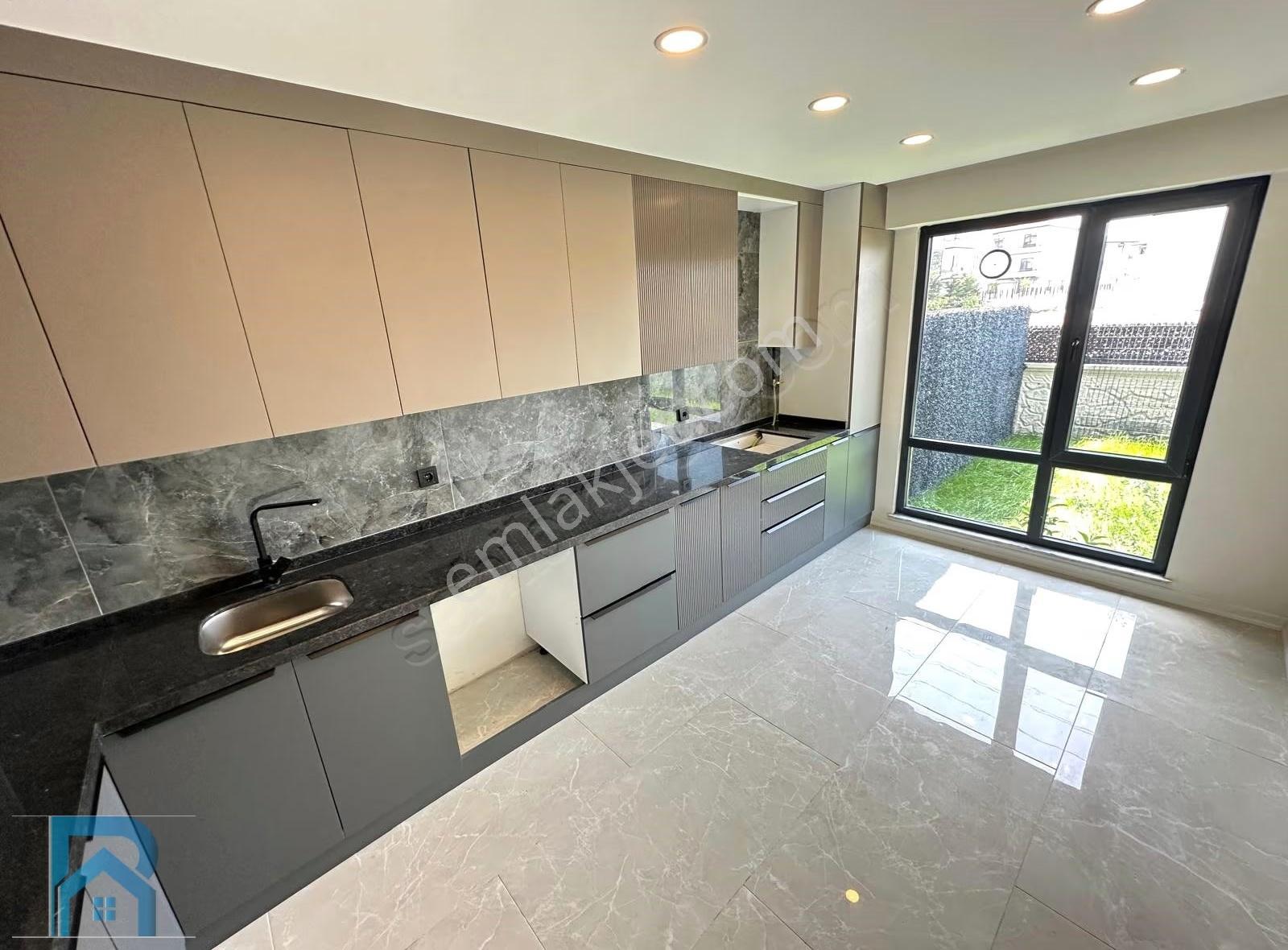 Müstakil Bahçeli Ve Birinci Sınıf İşçilik Ayrıcalıklı Villa - Görsel 31