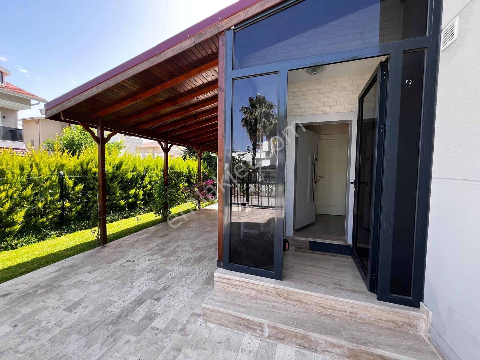 Antalya Belek'te Site İçinde Müstakil Havuzlu Satılık Villa - Görsel 21