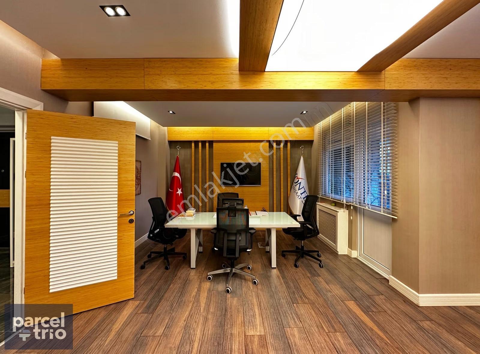 Şehrin En Kıymetli Noktasında Yüksek Prestijli Özel Tasarım Ofis - Görsel 18