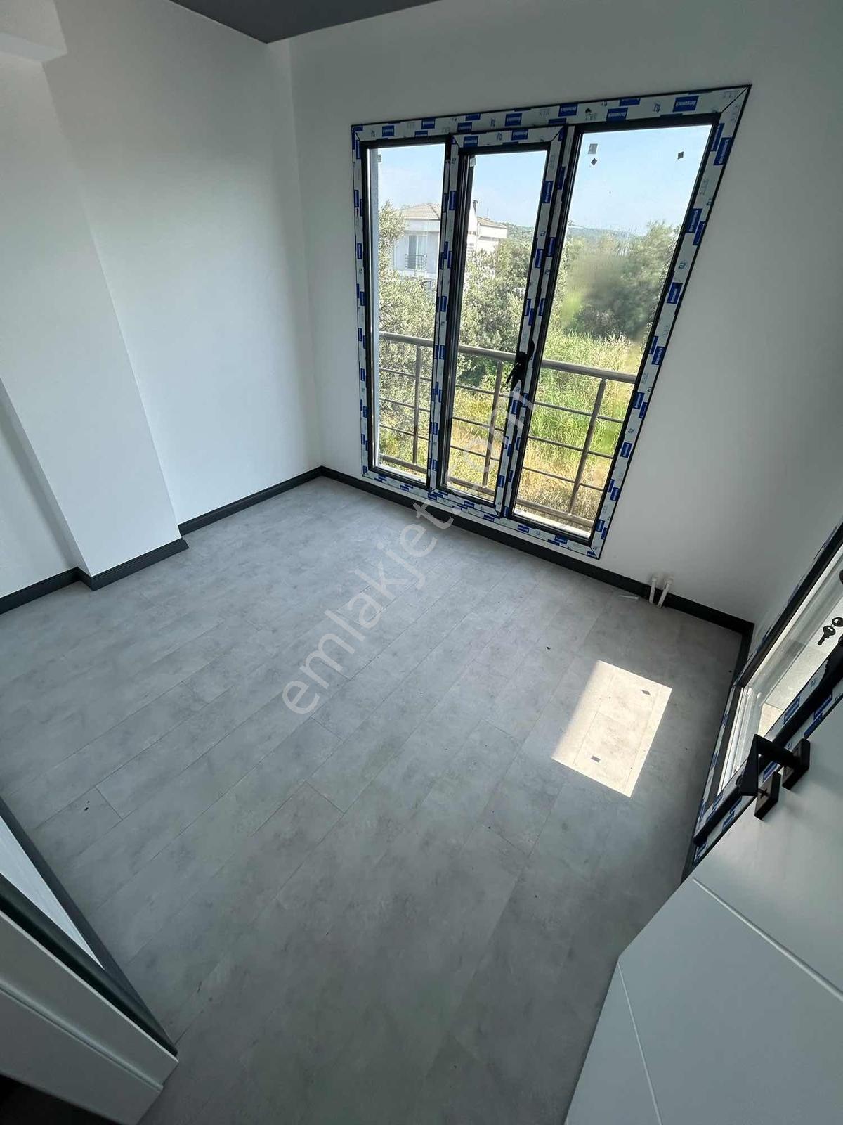 Prestijden Gömeç Sahilde Denize 700metre Mesafede 3+1 Villa - Görsel 17
