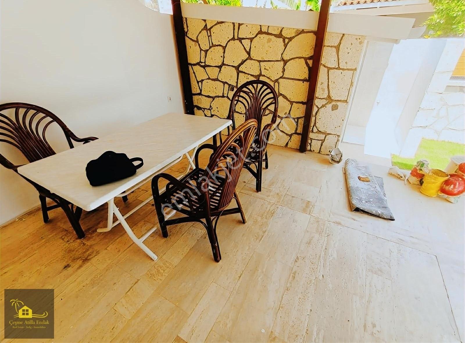 Çeşme Ilıca Oteller Bölgesinde Müstakil Havuzlu Kiralık - Görsel 5