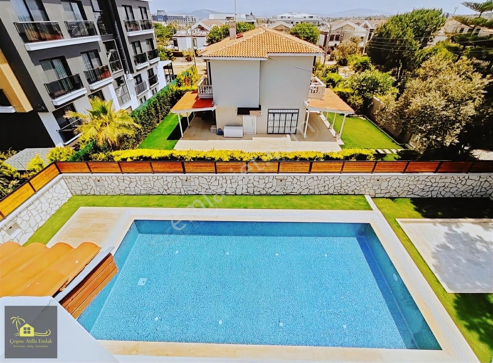Çeşme Ilıca Oteller Bölgesinde Müstakil Havuzlu Kiralık - Görsel 21