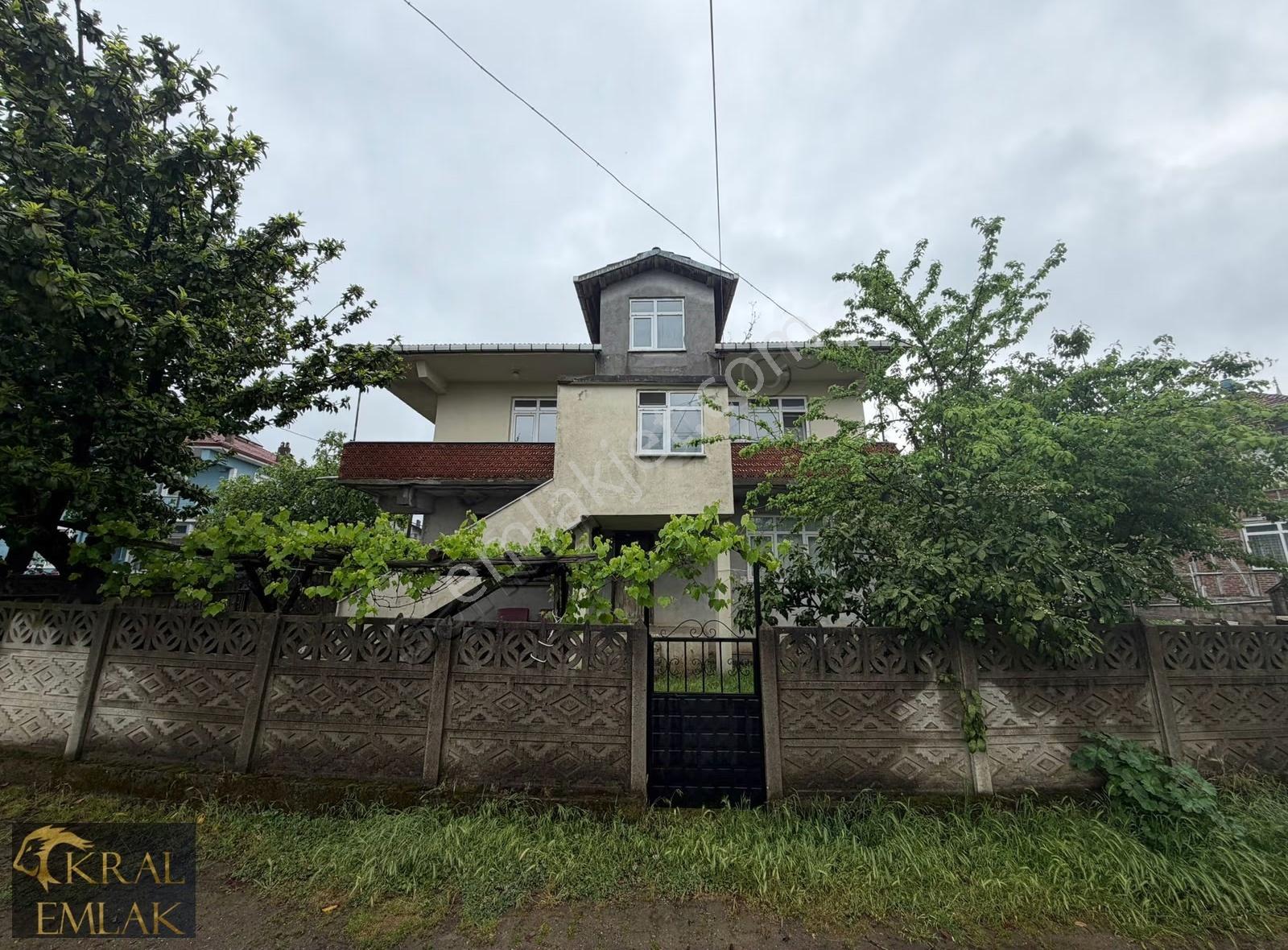 Beyhanlı Mevkisinde Deniz Manzaralı Satılık Müstakil Ev
