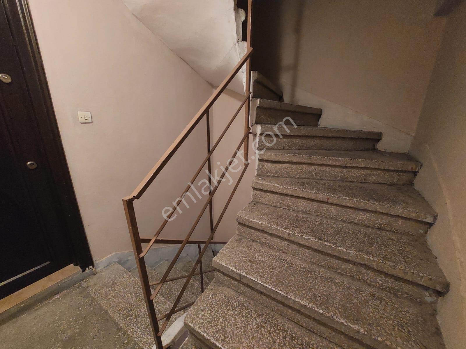 Gemlik Merkezde 2+1 80 M2 Arakat Kombili Daire - Görsel 11
